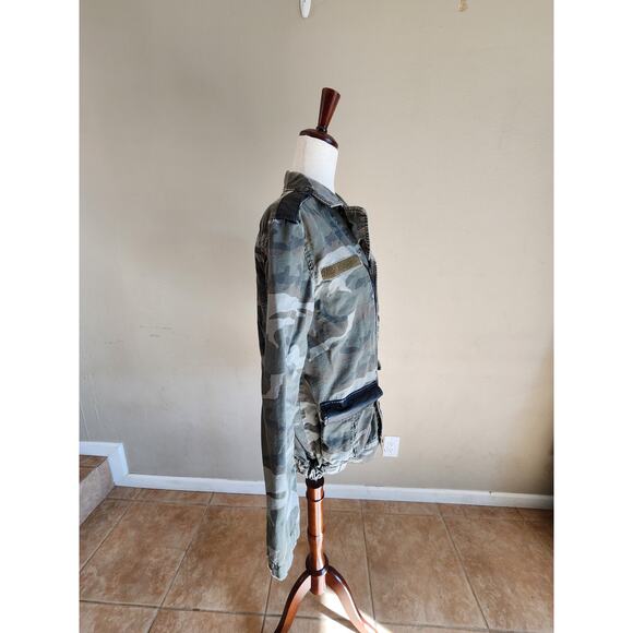 BDG Urban Outfitters Military Style Camo Jacket SZ Medium - Picture 3 of 11